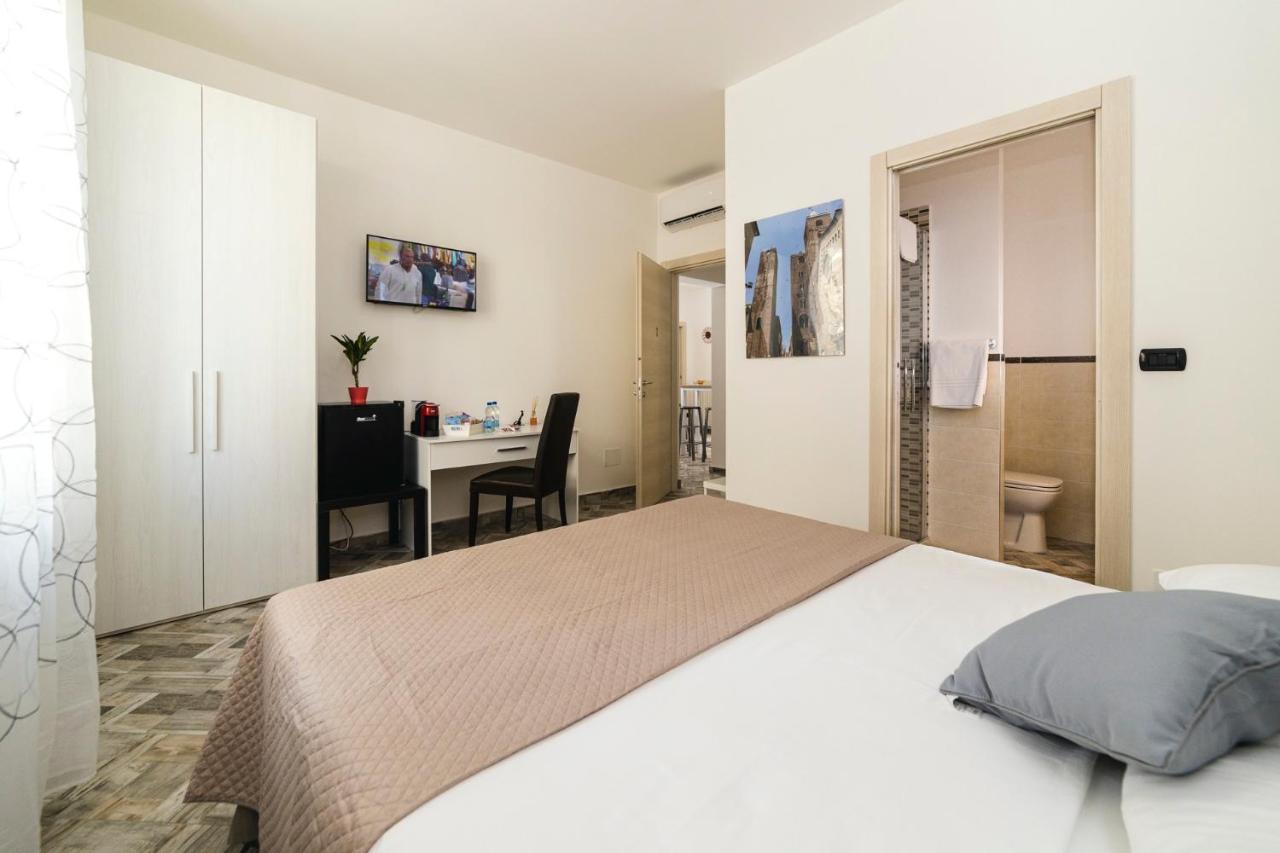 Bell'Albenga Hotel ภายนอก รูปภาพ