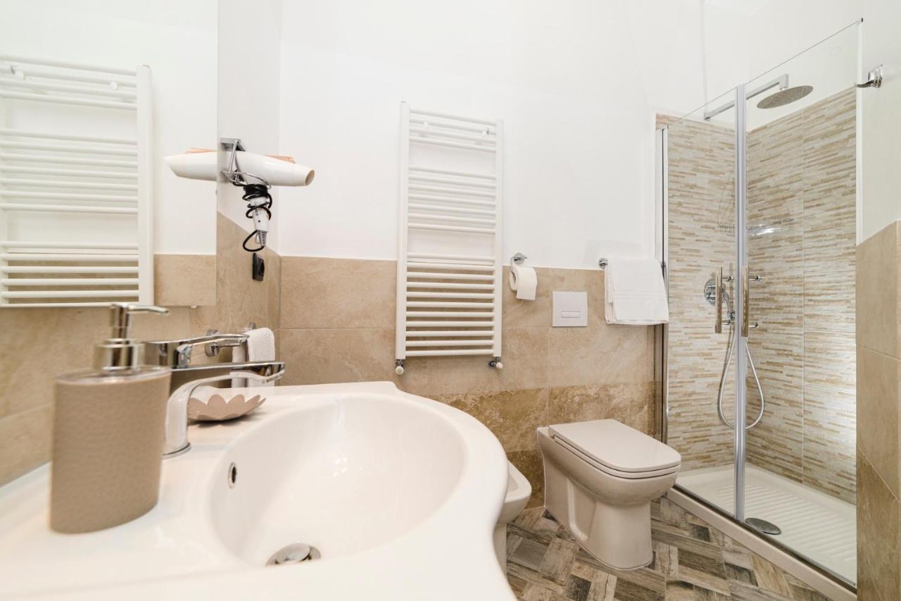 Bell'Albenga Hotel ภายนอก รูปภาพ